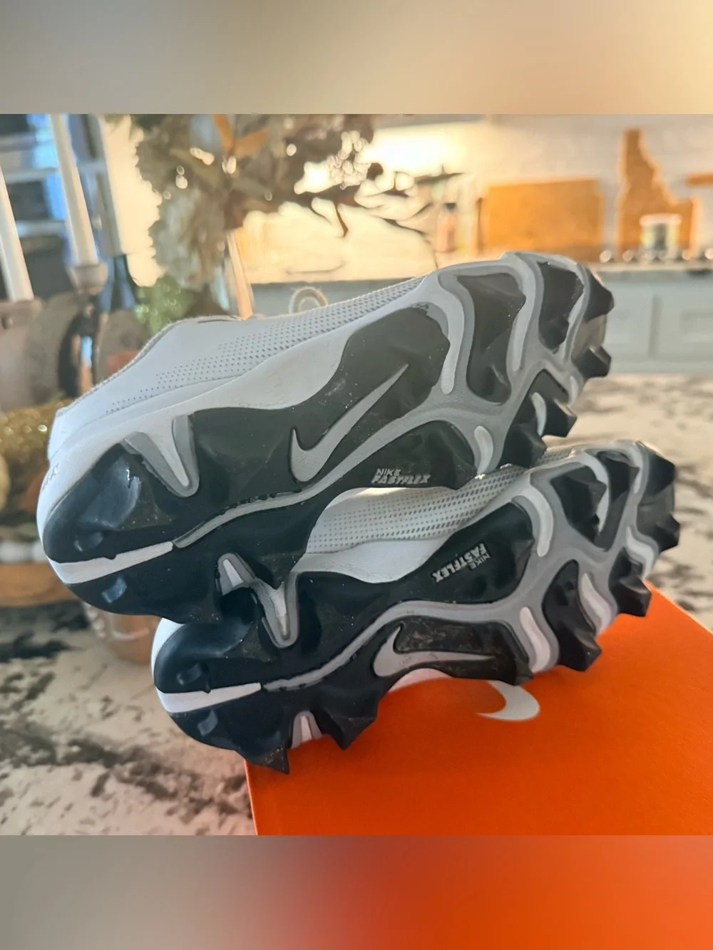 Nike Vapor Shark 3 Football Cleats Size 2.5 Youth White Grey Black